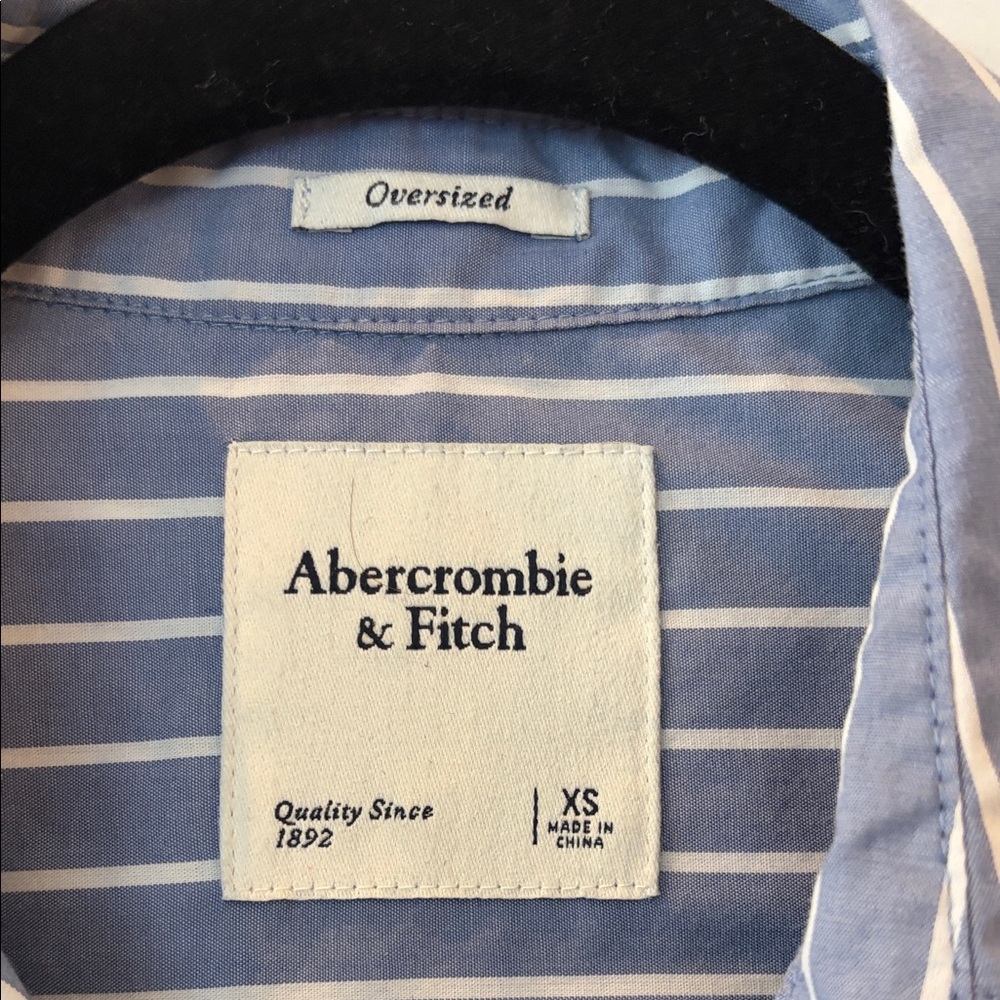 Abercrombie and Fitch Light Blue and White Striped Button Down Shirt - Picture 2 of 5